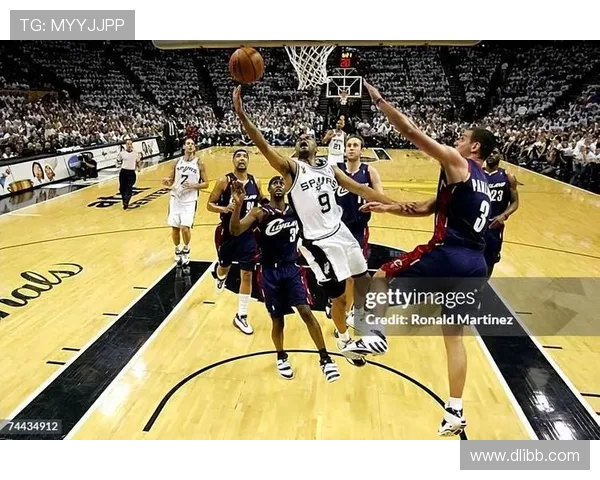 杰伦约翰逊连续22场6加助攻追平24年后詹姆斯前锋最长纪录